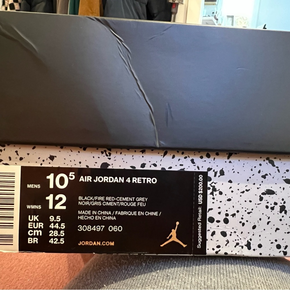 Jordan Retro 4 - Picture 2 of 7